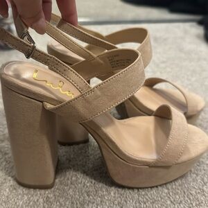 Beige suede Lulus platform heels
